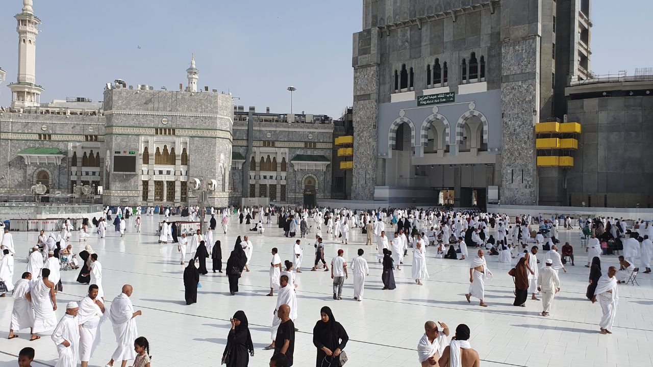 What Factors Affect the Cost of an Umrah Package?