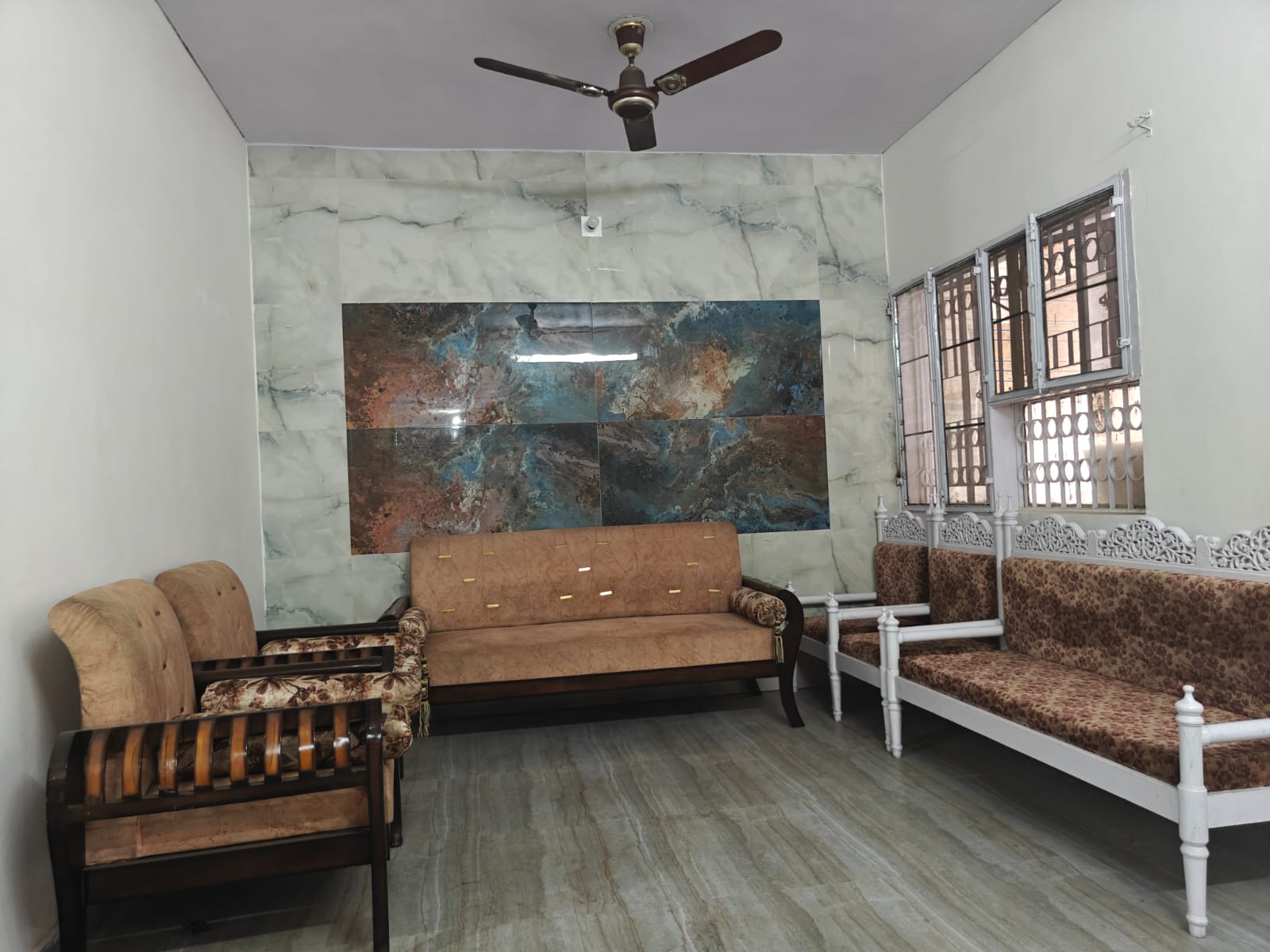 Explore Well-Connected Residential Flats in Kalyanpuri