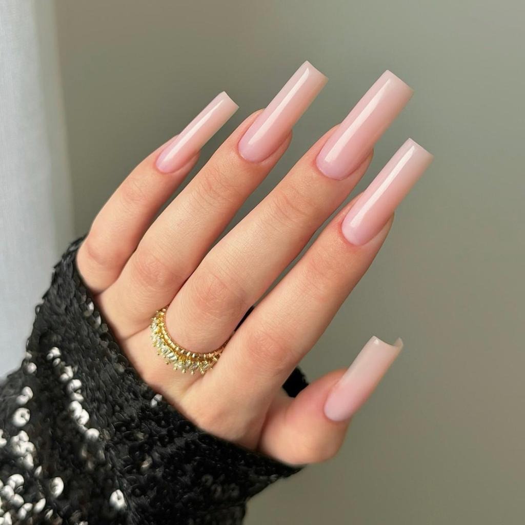 Gel vs. Acrylic Nail Extensions in Raipur: Which Is Better?